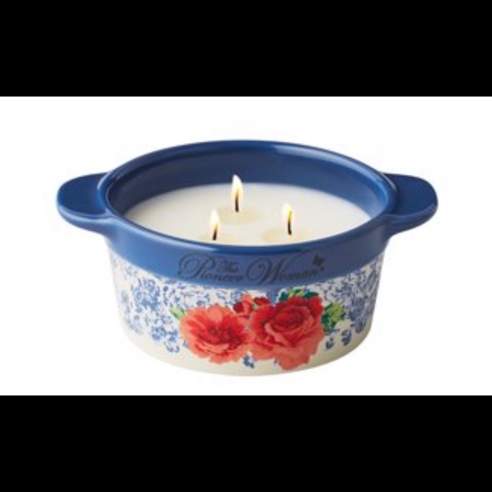 The Pioneer Woman 3-wick Ceramic Candle 8oz Dreamy Denim - Picture 2 of 4